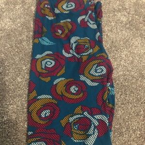 Lularoe roses leggings
